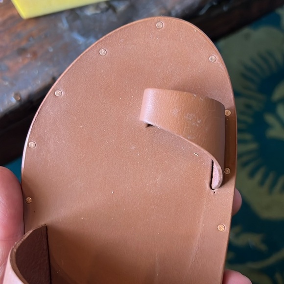 Beek Finch Sandals NWOT.size 7 - Picture 14 of 14